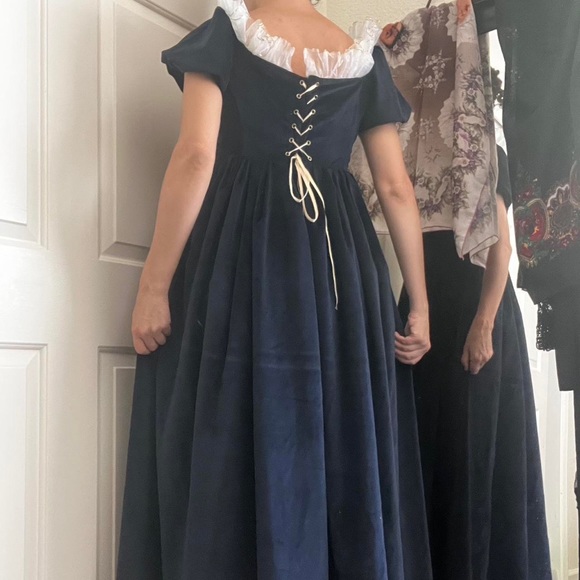 Dark Blue velvet + gold trim Napoleonic Court Gown, authentic repro - Picture 5 of 7